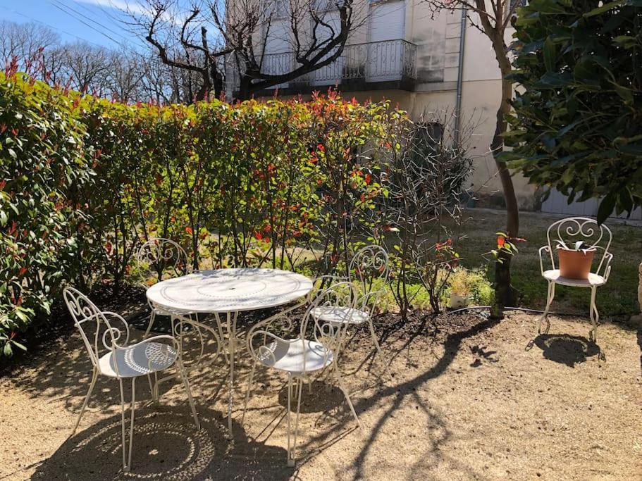 Ulysse, Appartement Spacieux Au Centre Historique D'Uzes En Rez-De-Chaussee Avec Exterieur, Proche Parking Des Marroniers Eksteriør bilde